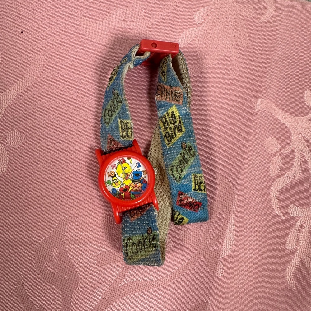 Vintage Sesame Street Fantasma Kids Watch Red Elmo Big Bird Cookie Monster Strap